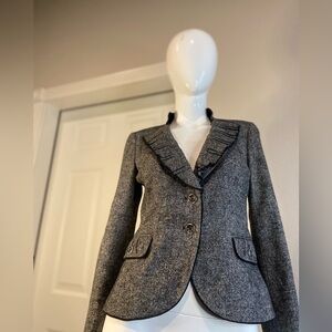 White House Black Market~Sweet~Ruffle Collar~Button Closure~Short Blazer~Size 2